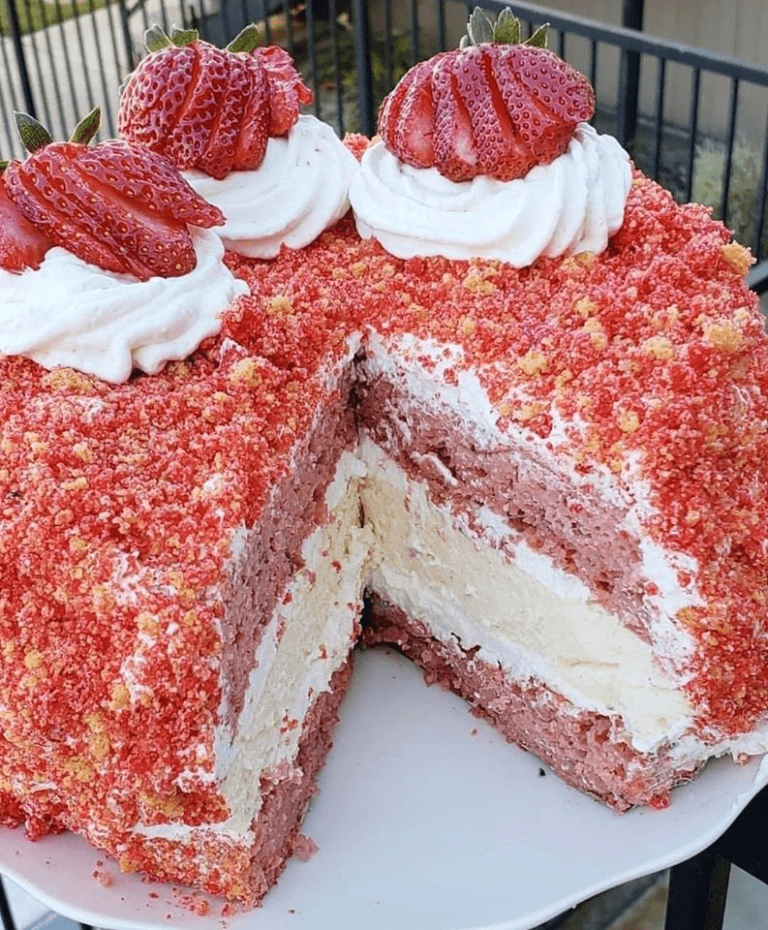 strawberry crunch cheesecake strawberry crunch cheesecake