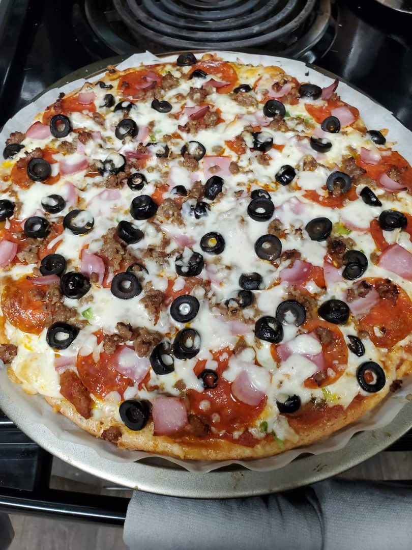 Keto pizza with almond flour