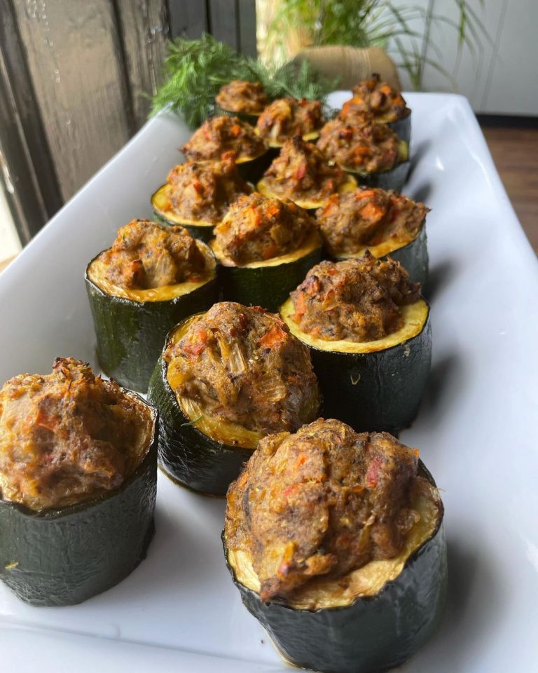 Keto Stuffed zucchini with ground pork Diet keto