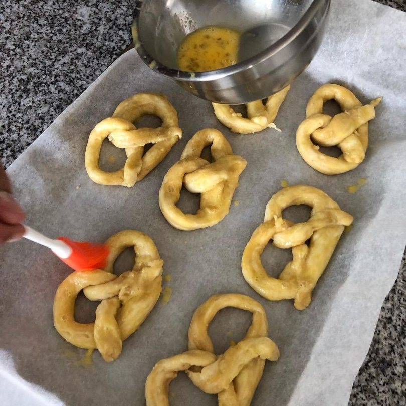Keto Soft Pretzels with almond flour Diet keto